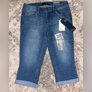 NWT 1822 Denim Heritage Capri Jeans
